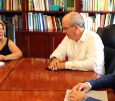 Alcaldesa Reunión con Javier Rojas. CEC