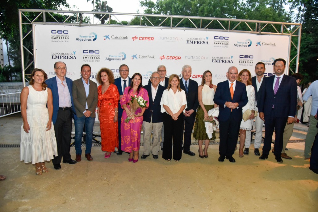 NOCHE DE LA EMPRESA CEC (892)-55